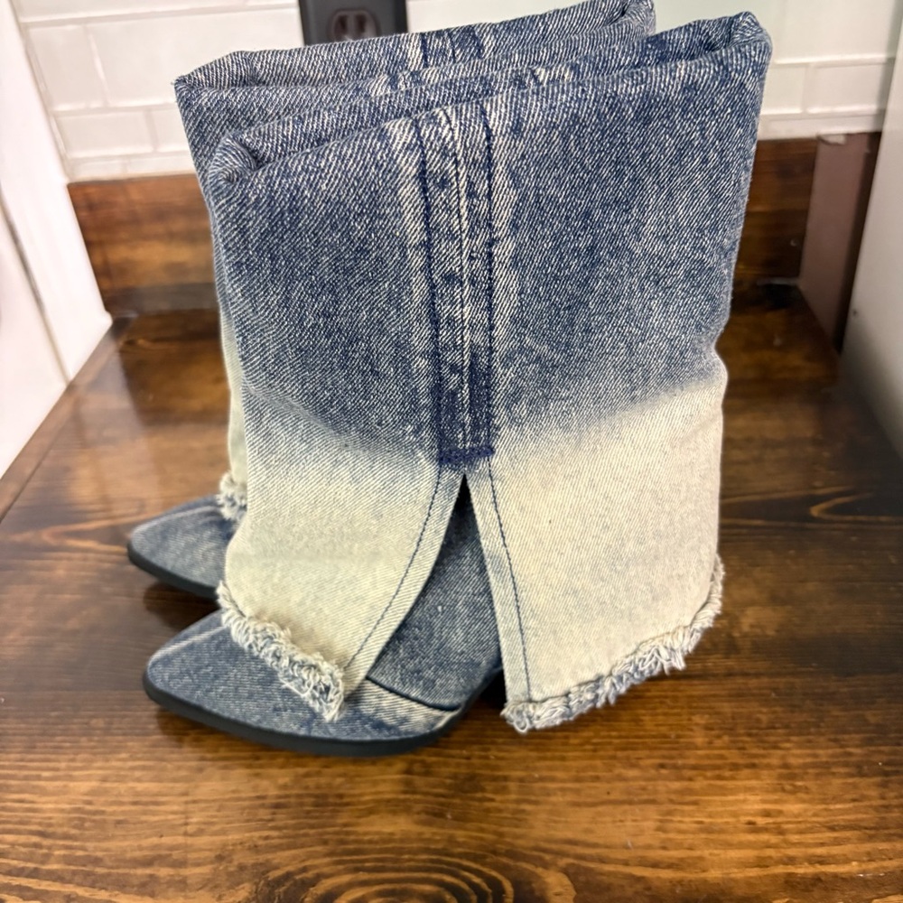 Wild‎ Fable Denim Heeled Boots Size 6